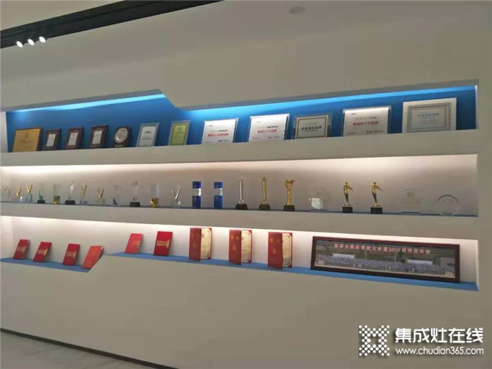 浙派集成灶新展館即將啟用，讓服務(wù)品質(zhì)更上一層樓