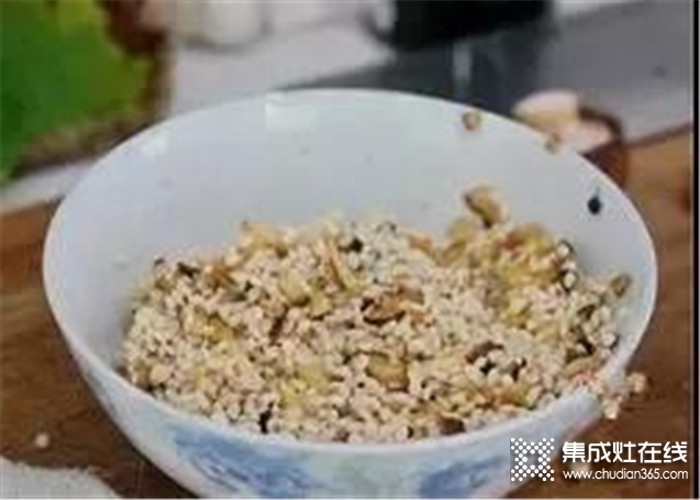 力巨人M7-Z教你做荷香糯米雞，讓美味更上一層樓