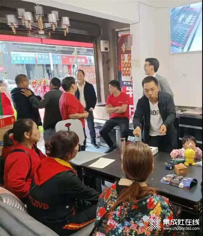 熱烈祝賀萬事興集成灶貴陽馬寨新城社區(qū)店開業(yè)大吉，重磅起航！